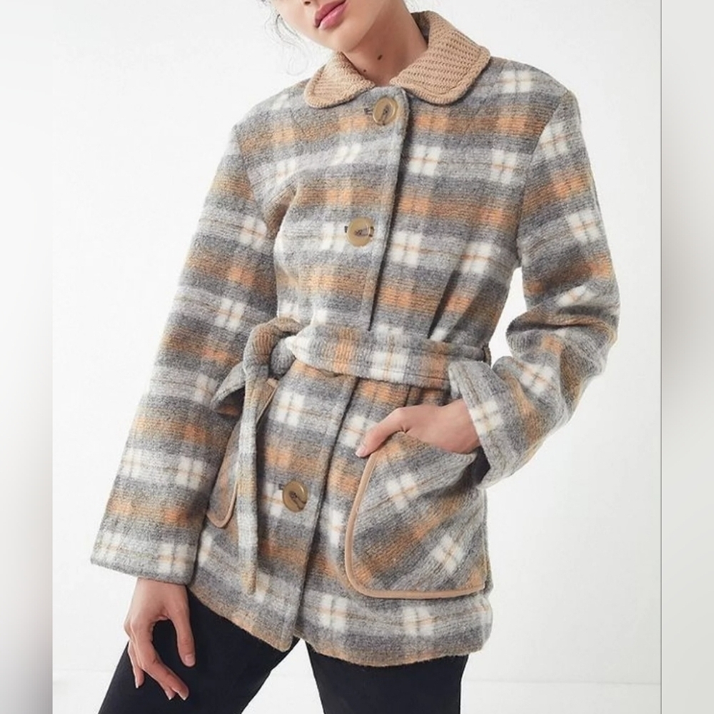 Urban Outfitters Checkered Teddy Jacket in Cream and Brown-Size M